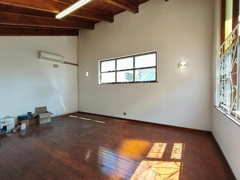 To Let Commercial Property for Rent in Mthata Eastern Cape